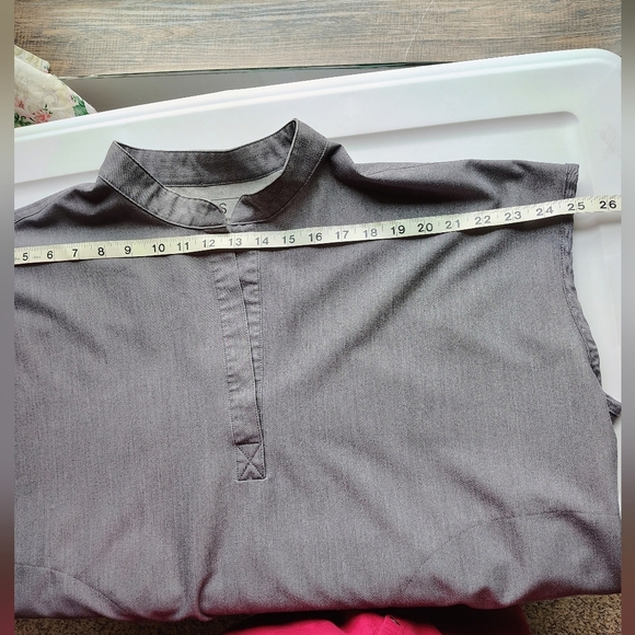 Figs Rafaela Oversized Scrub Top Women Mandarin Collar Grey Professional XL. - Picture 3 of 14